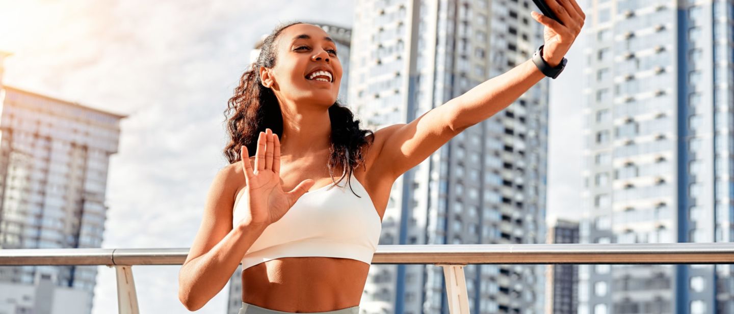 female running influencer