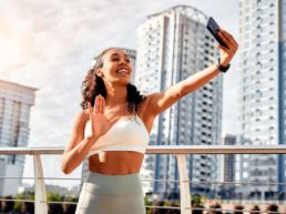 female running influencer