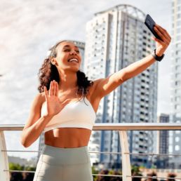 female running influencer